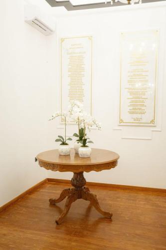 moments from st Nicholas Business party